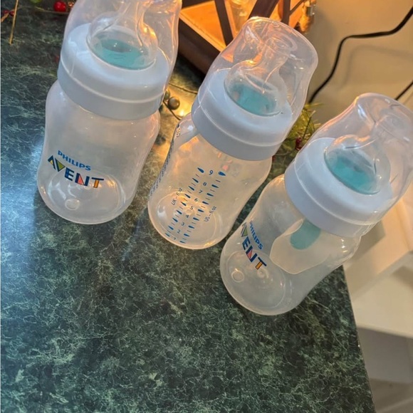 Philips Avent Baby Bottles with Blue Accents - Picture 1 of 2